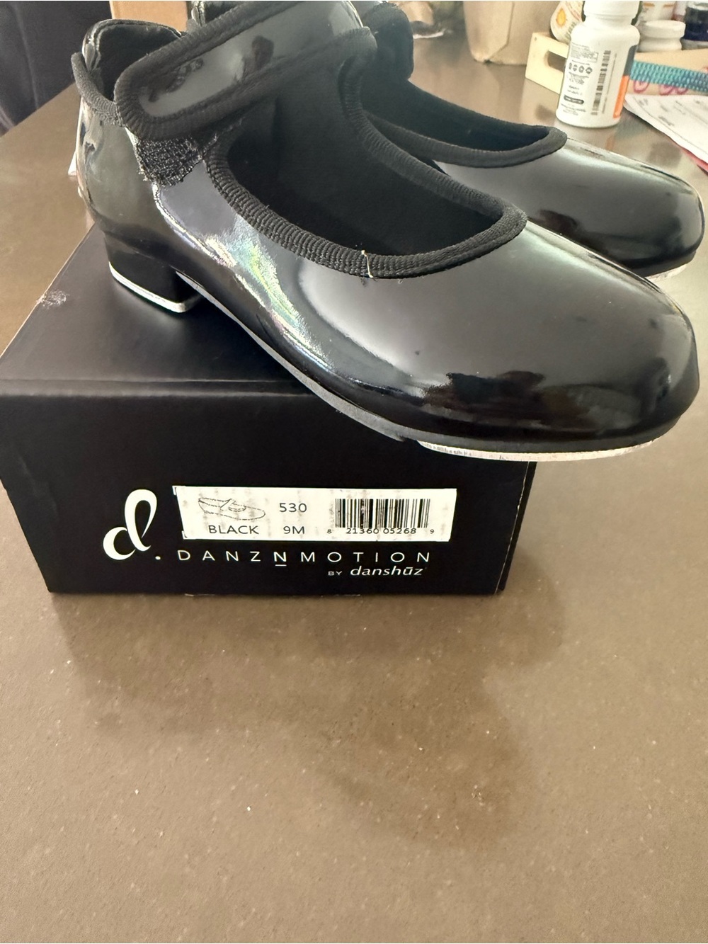 Danznmotion Girls' Black Patent Mary Jane Tap Shoes - Picture 4 of 13